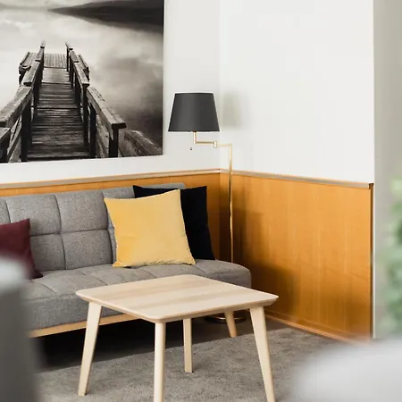 瓦尔迪卡酒店 酒店